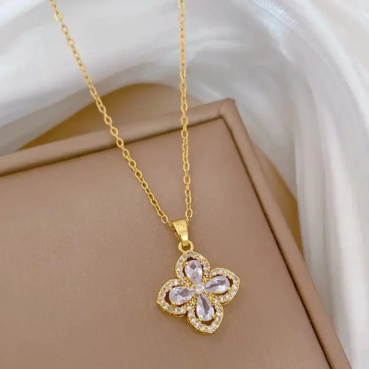 Collier Trèfle de Lumière